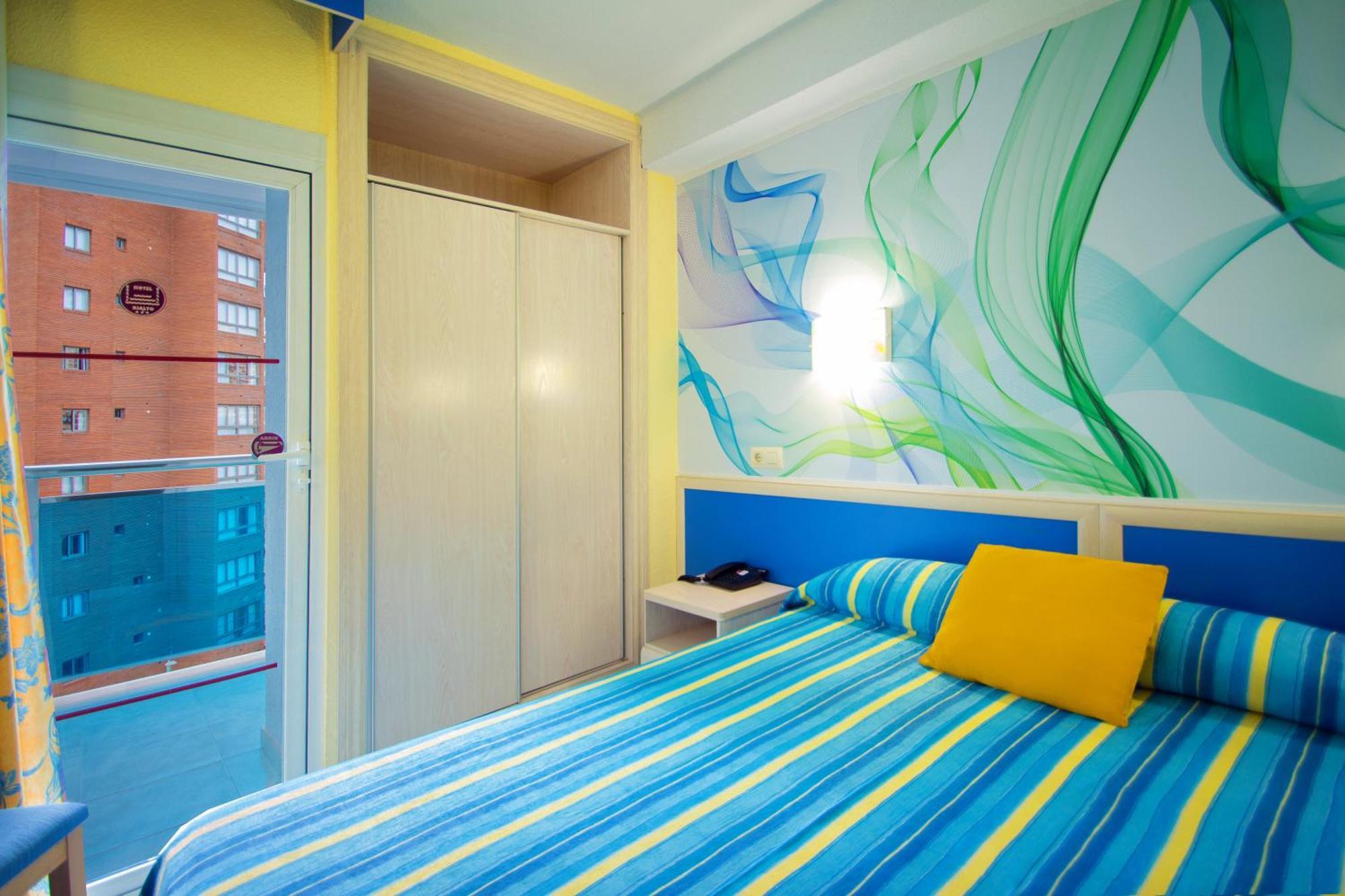 Hotel Servigroup Rialto Benidorm Szoba fotó