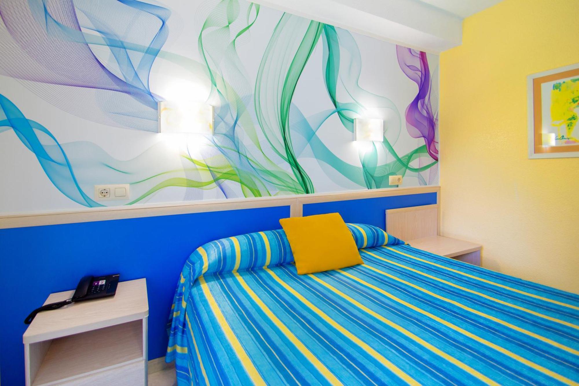 Hotel Servigroup Rialto Benidorm Szoba fotó