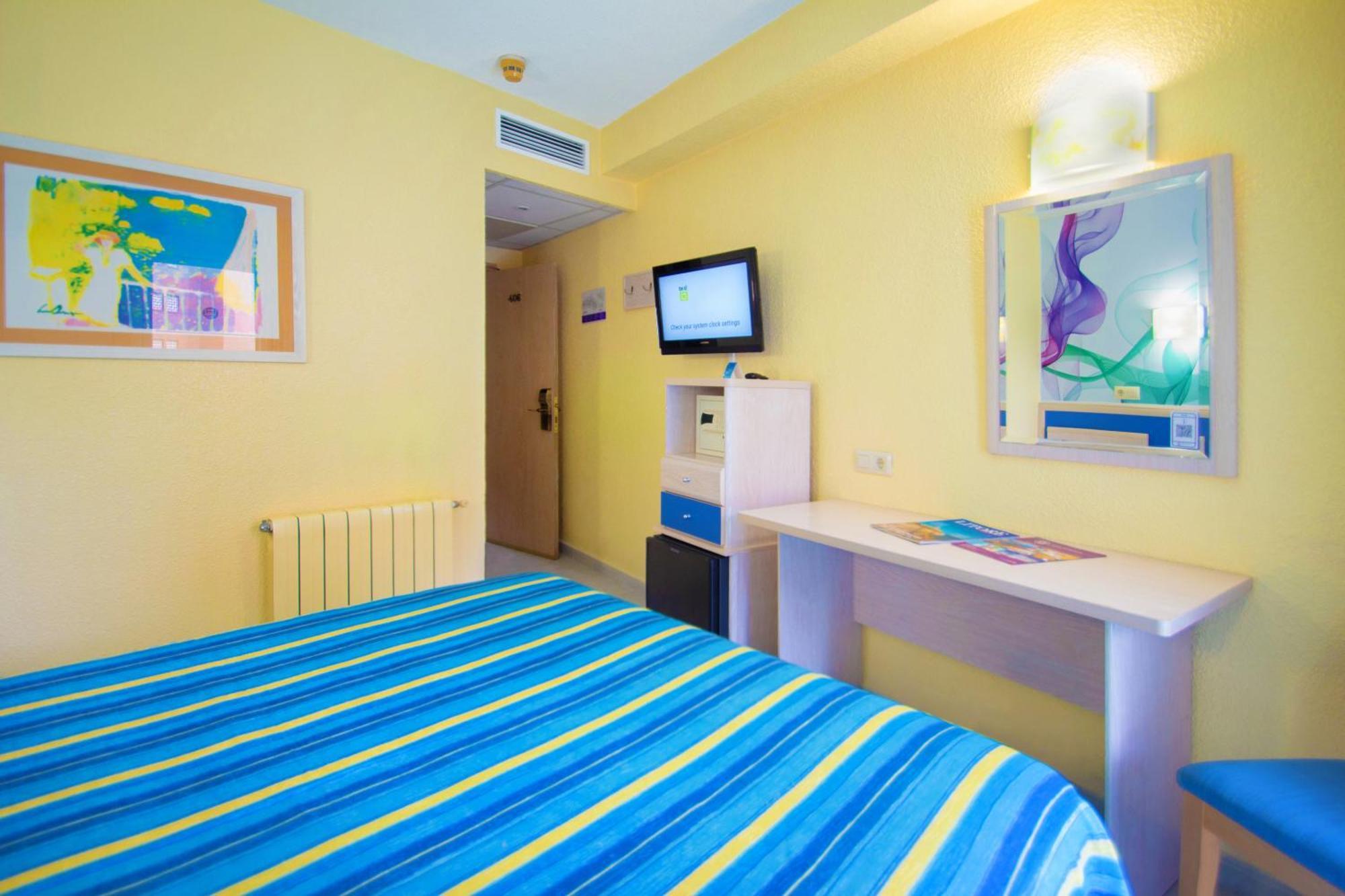 Hotel Servigroup Rialto Benidorm Szoba fotó